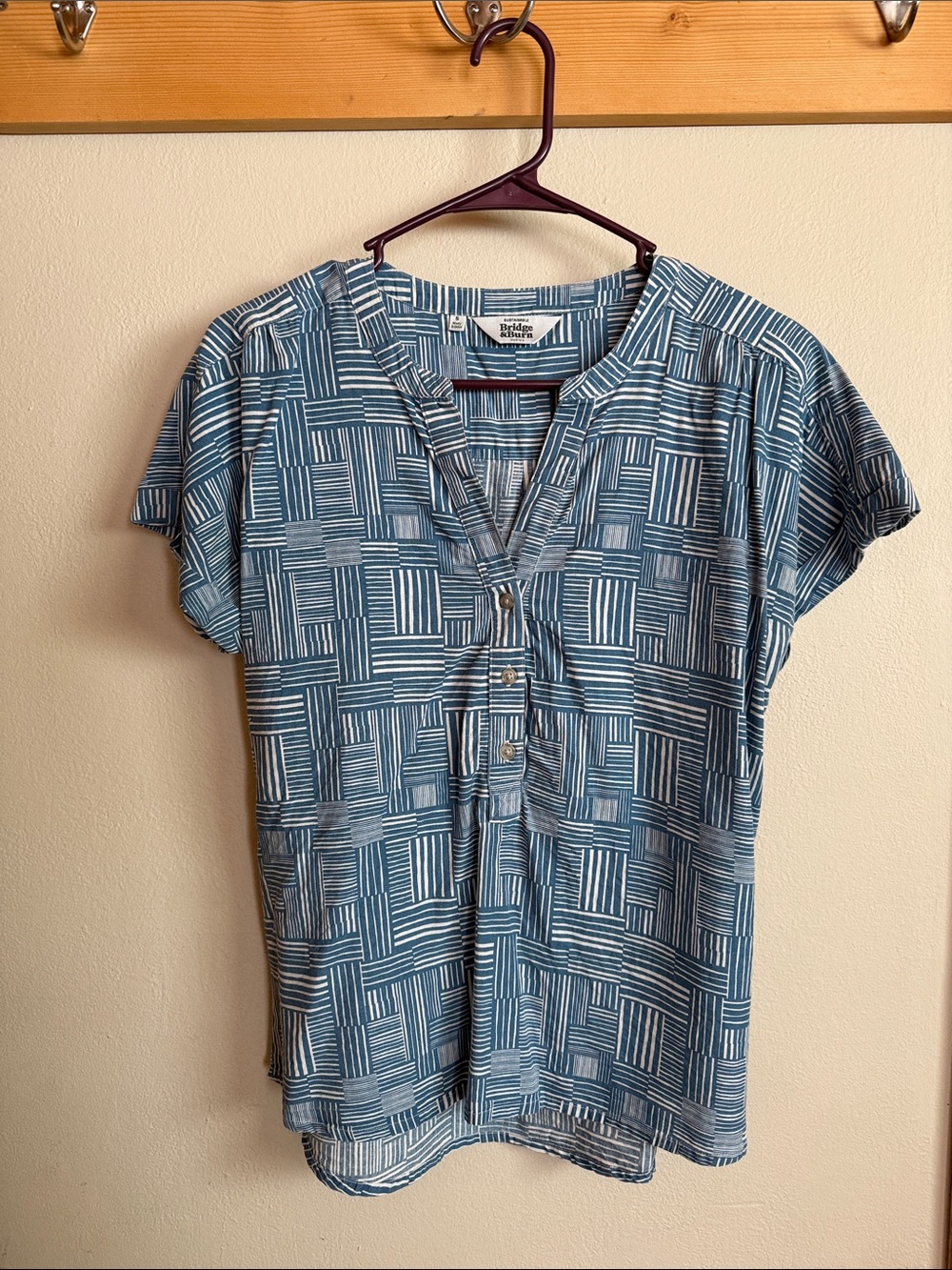 Bridge & Burn. Lorre shirt Patchwork Print. Size small.